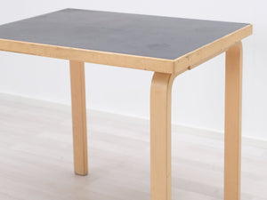 Artek pöytä koivu / musta 60 x 80 cm