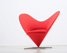 Lataa kuva Galleria-katseluun, Vitra Heart Cone Chair nojatuoli punainen
