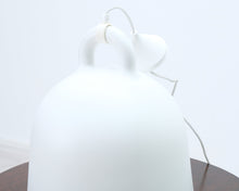 Load image into Gallery viewer, Normann Copenhagen Bell kattolamppu valkoinen
