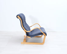 Load image into Gallery viewer, Asko Koivutaru nojatuoli sininen
