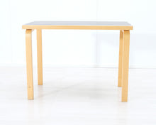Load image into Gallery viewer, Artek pöytä 60 x 100 cm koivu / musta
