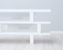 Lataa kuva Galleria-katseluun, Adea L hyllykkö valkoinen
