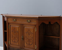 Lataa kuva Galleria-katseluun, Antiikkinen sivupöytä
