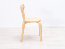 Lataa kuva Galleria-katseluun, Artek 69 tuoli koivu
