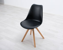 Lataa kuva Galleria-katseluun, Concept Oak tuoli musta

