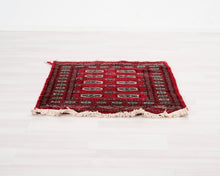Lataa kuva Galleria-katseluun, Itämainen matto 79 x 120 cm

