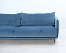 Lataa kuva Galleria-katseluun, 3-istuttava samettisohva sininen

