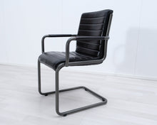 Load image into Gallery viewer, Artwood Sabina tuoli musta
