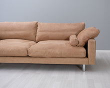 Lataa kuva Galleria-katseluun, 3-istuttava kangassohva vaaleanruskea
