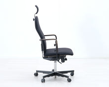 Load image into Gallery viewer, Avarte Yrjö Kukkapuro toimistotuoli niskatuella
