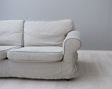 Load image into Gallery viewer, Asko 2,5-istuttava kangassohva raidallinen
