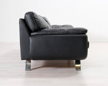 Lataa kuva Galleria-katseluun, 3-istuttava nahkasohva musta
