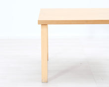 Load image into Gallery viewer, Artek sivupöytä 90 x 75 cm
