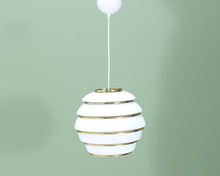 Lataa kuva Galleria-katseluun, Artek A331 Mehiläispesä riippuvalaisin valkoinen
