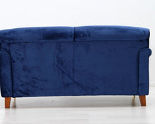 Load image into Gallery viewer, 2-istuttava Howard-tyylinen samettisohva sininen
