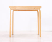 Lataa kuva Galleria-katseluun, Artek 81C pöytä koivu

