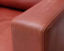 Lataa kuva Galleria-katseluun, Sope nahkainen nojatuoli punainen
