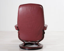 Lataa kuva Galleria-katseluun, Nahkainen nojatuoli ja rahi viininpunainen

