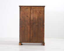 Lataa kuva Galleria-katseluun, Antiikkinen kirjoituslipasto
