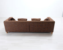Lataa kuva Galleria-katseluun, 3-istuttava kangassohva ruskea
