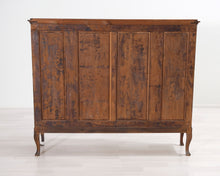 Lataa kuva Galleria-katseluun, Antiikkinen kaappi
