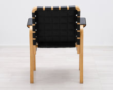 Lataa kuva Galleria-katseluun, Artek 45 nojatuoli musta keinonahka
