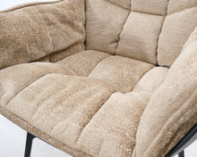 Load image into Gallery viewer, B&amp;B Italia Husk ruokatuoli beige
