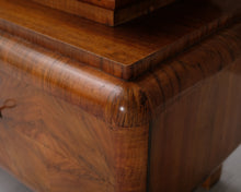 Lataa kuva Galleria-katseluun, Art deco vitriini
