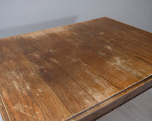 Lataa kuva Galleria-katseluun, Antiikkinen ruokapöytä
