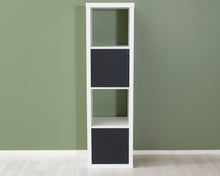 Lataa kuva Galleria-katseluun, IKEA Kallax hylly laatikostolla
