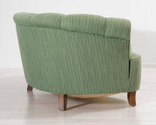 Lataa kuva Galleria-katseluun, 4-istuttava kangassohva vaaleanvihreä 1940-luku
