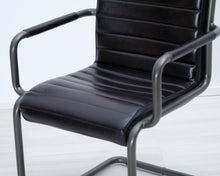 Load image into Gallery viewer, Artwood Sabina tuoli musta
