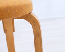Lataa kuva Galleria-katseluun, Artek 65 tuoli koivu / oranssi
