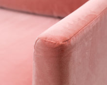 Lataa kuva Galleria-katseluun, 3-istuttava samettisohva koralli
