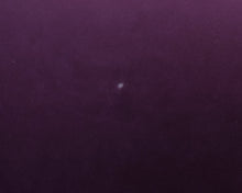 Load image into Gallery viewer, 2-istuttava sohva kaarevalla selkänojalla violetti
