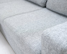 Load image into Gallery viewer, Asko VIGO 3-istuttava divaanivuodesohva vaaleanharmaa
