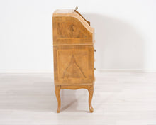 Lataa kuva Galleria-katseluun, Antiikkinen kirjoituslipasto
