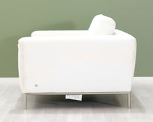 Load image into Gallery viewer, Natuzzi 2-istuttava kangassohva valkoinen
