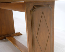 Lataa kuva Galleria-katseluun, Antiikkinen ruokapöytä
