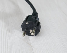 Lataa kuva Galleria-katseluun, Sähköpöytä valkoinen
