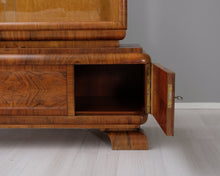 Lataa kuva Galleria-katseluun, Art deco vitriini
