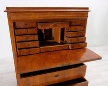 Lataa kuva Galleria-katseluun, Antiikkinen kirjoituslipasto
