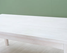 Load image into Gallery viewer, Iso ruokapöytä valkoinen
