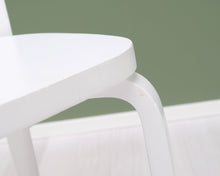 Lataa kuva Galleria-katseluun, Artek 65 tuoli valkoinen
