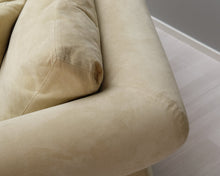 Lataa kuva Galleria-katseluun, 4-istuttava kaareva sohva beige
