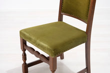 Lataa kuva Galleria-katseluun, Antiikkituoli vihreä verhoilu

