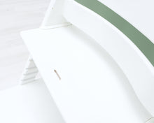 Load image into Gallery viewer, Stokke Tripp Trapp syöttötuoli
