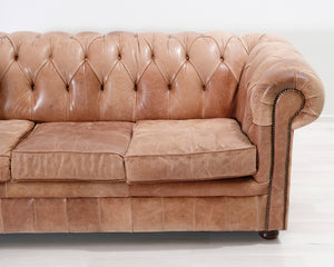 3-istuttava Chesterfield-tyylinen nahkasohva ruskea