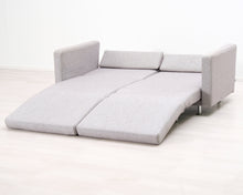 Lataa kuva Galleria-katseluun, BoConcept Melo 2-istuttava vuodesohva harmaa
