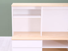 Lataa kuva Galleria-katseluun, Ahti Taskinen mediatasokokonaisuus
